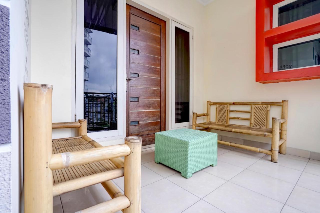 Radio Backpacker Guesthouse Syariah Μπαντούνγκ Εξωτερικό φωτογραφία