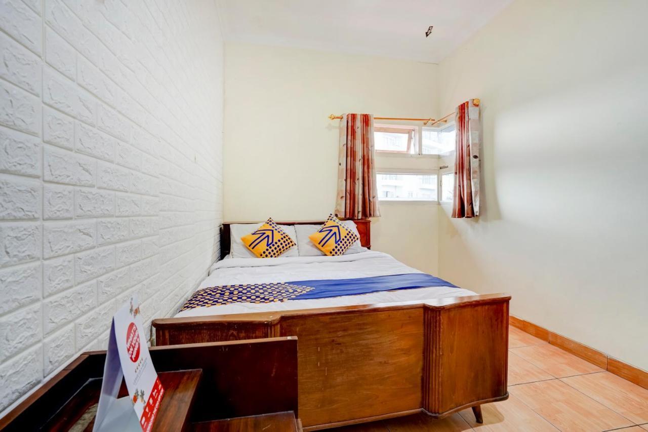 Radio Backpacker Guesthouse Syariah Μπαντούνγκ Εξωτερικό φωτογραφία