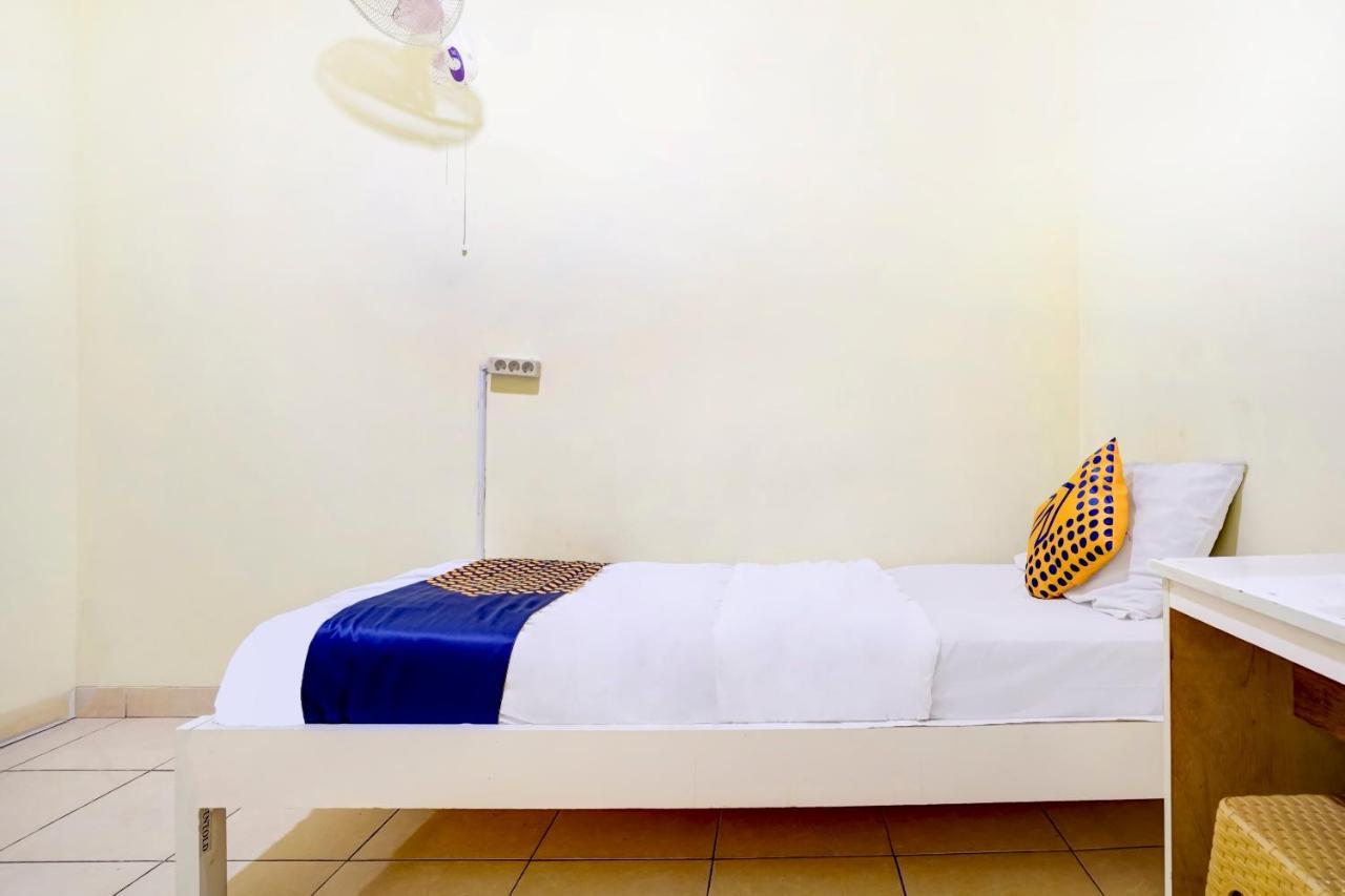 Radio Backpacker Guesthouse Syariah Μπαντούνγκ Εξωτερικό φωτογραφία