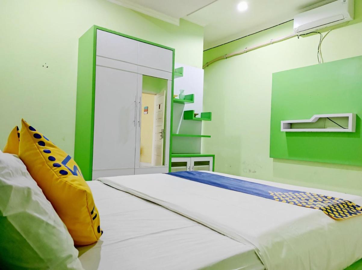 Radio Backpacker Guesthouse Syariah Μπαντούνγκ Εξωτερικό φωτογραφία