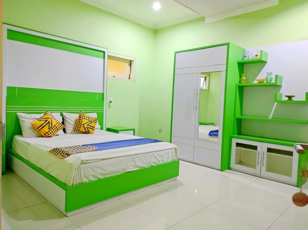 Radio Backpacker Guesthouse Syariah Μπαντούνγκ Εξωτερικό φωτογραφία