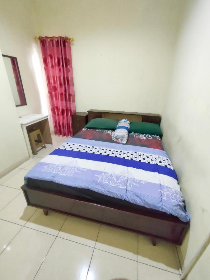 Radio Backpacker Guesthouse Syariah Μπαντούνγκ Εξωτερικό φωτογραφία